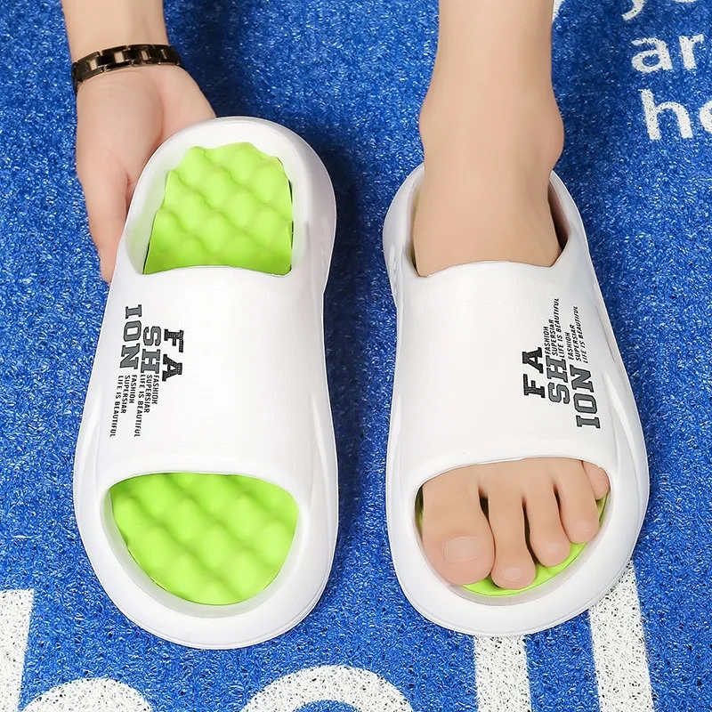Zapatillas de verano para hombre, zapatillas de masaje EVA, zapatos informales ligeros para la playa, zapatillas de suela blanda para interiores, sandalias con plataforma para exteriores para hombre