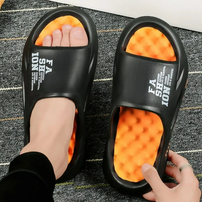 Zapatillas de verano para hombre, zapatillas de masaje EVA, zapatos informales ligeros para la playa, zapatillas de suela blanda para interiores, sandalias con plataforma para exteriores para hombre