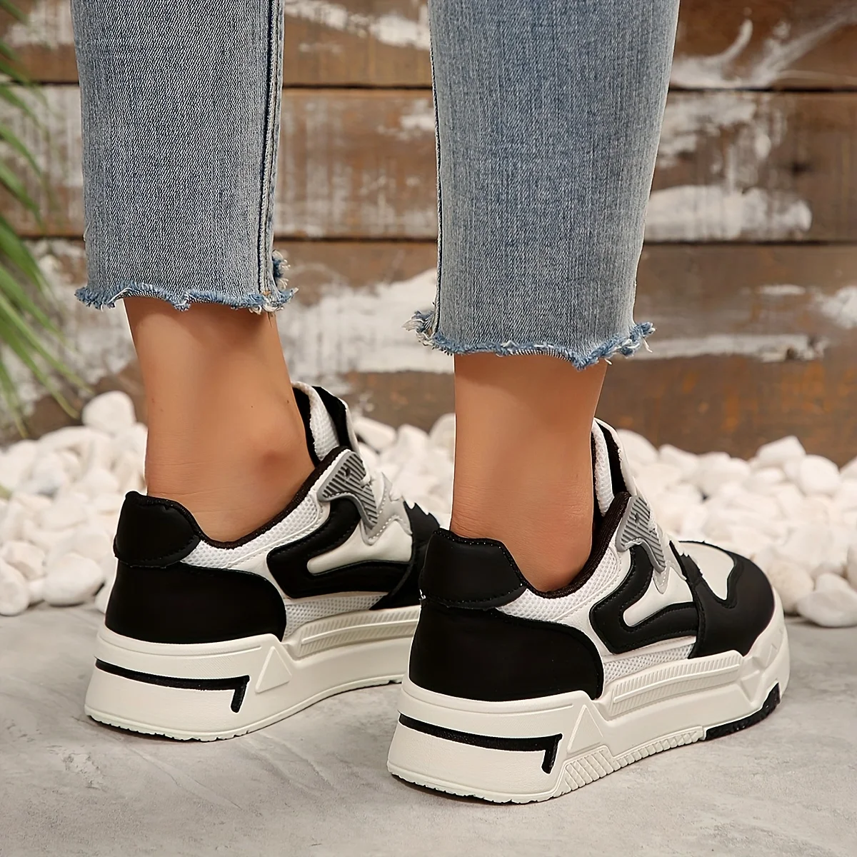 Zapatillas de deporte de moda, zapatos blancos y negros transpirables para mujer, todas las estaciones, ropa informal y deportiva, estilo Ins de moda