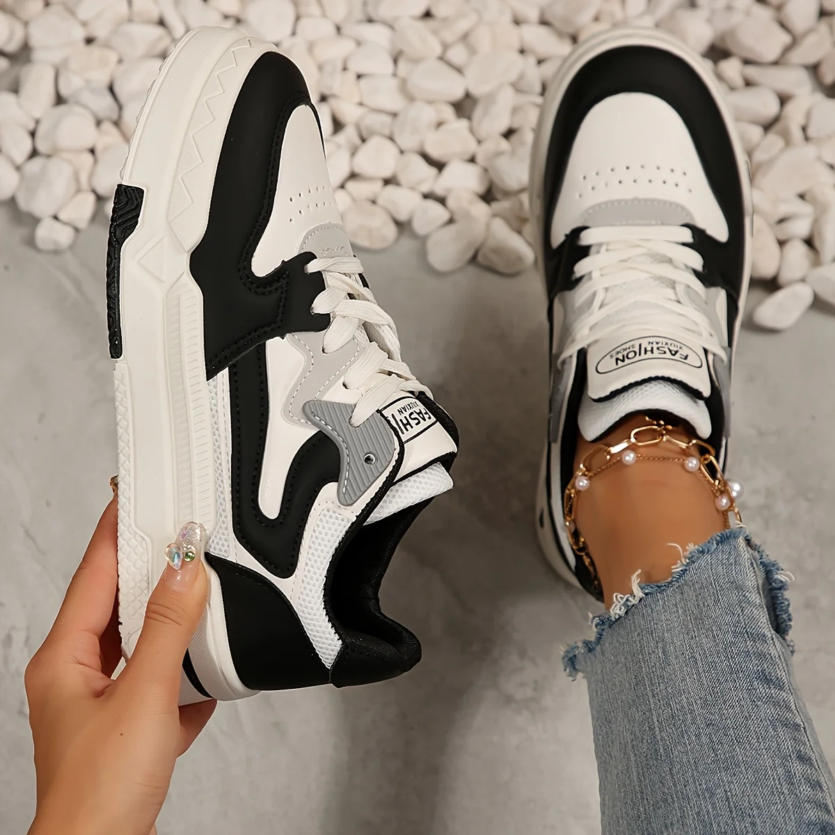 Zapatillas de deporte de moda, zapatos blancos y negros transpirables para mujer, todas las estaciones, ropa informal y deportiva, estilo Ins de moda