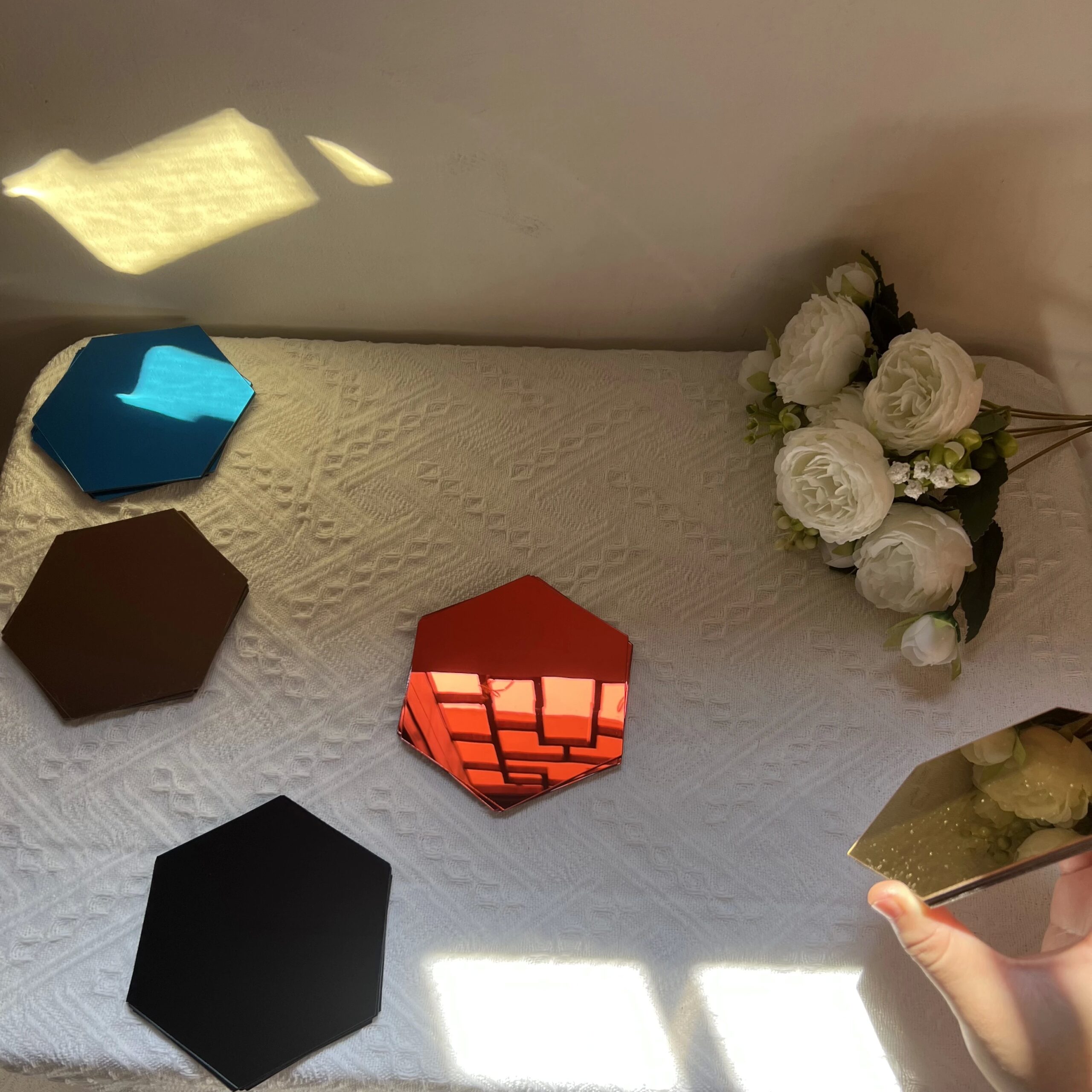 6/12 Uds. Adhesivo de pared con espejo hexagonal 3D, oro rosa, bricolaje, fondo de TV, pegatinas para el sal&oacute;n, decoraci&oacute;n de pared, dormitorio, ba&ntilde;o, decoraci&oacute;n del hogar