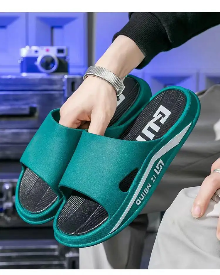 Zapatillas de moda para hombre, chanclas antideslizantes de suela blanda de PVC para hombre, sandalias de playa con parte inferior gruesa para exteriores, zapatillas de ba&ntilde;o para el hogar para parejas