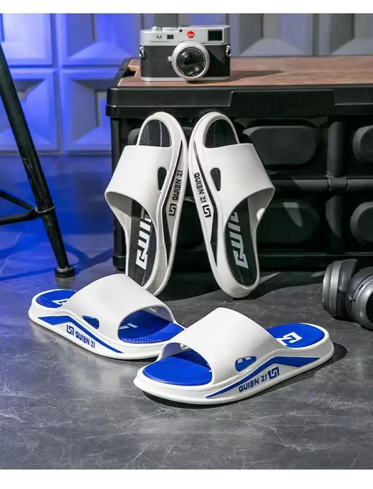 Zapatillas de moda para hombre, chanclas antideslizantes de suela blanda de PVC para hombre, sandalias de playa con parte inferior gruesa para exteriores, zapatillas de ba&ntilde;o para el hogar para parejas