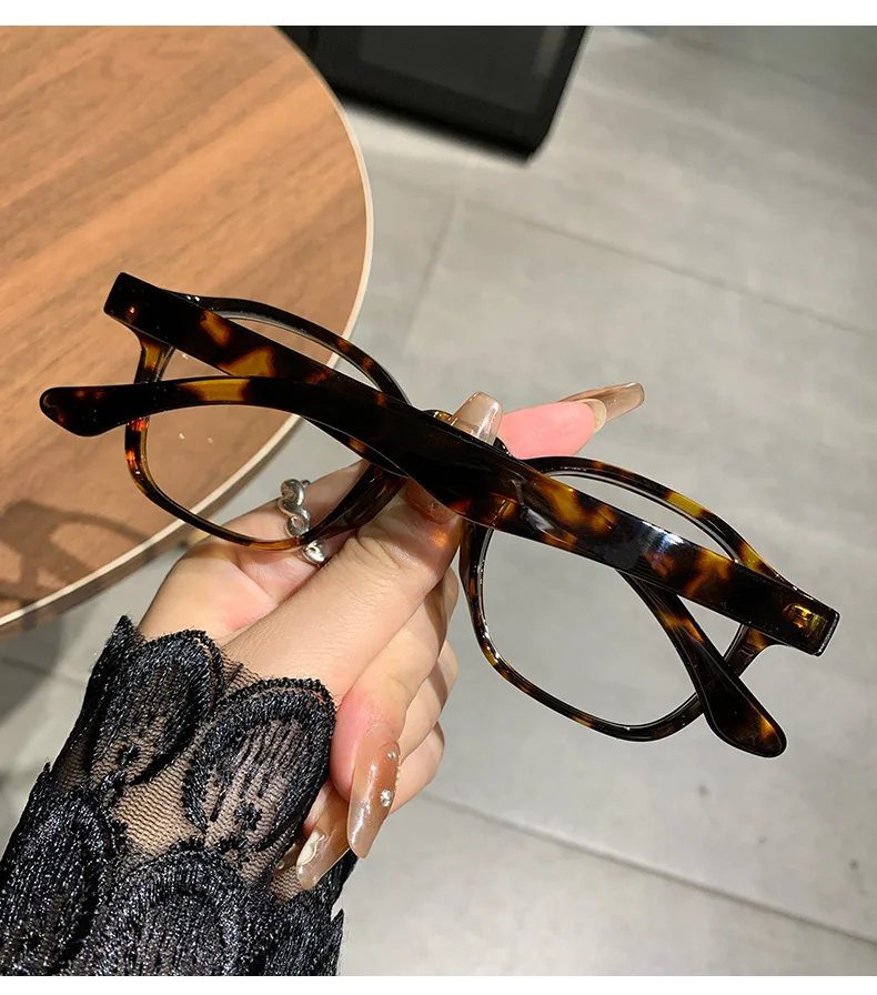 Gafas para miop&iacute;a literarias vers&aacute;tiles, montura redonda para u&ntilde;as de arroz Retro que cambian de Color, sensibles a la luz, antiluz azul, 6133