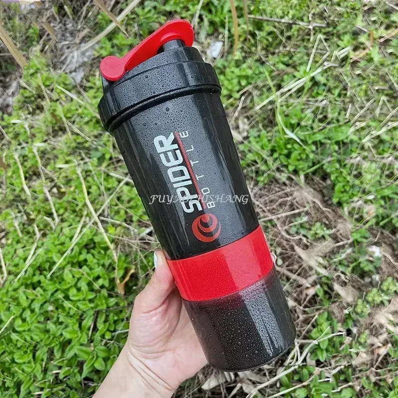 Botella coctelera de 3 capas, taza para mezclar prote&iacute;nas, taza de agua deportiva para Fitness, botellas de agua de pl&aacute;stico a escala de 550ml con caja de medicina