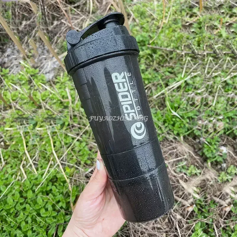 Botella coctelera de 3 capas, taza para mezclar prote&iacute;nas, taza de agua deportiva para Fitness, botellas de agua de pl&aacute;stico a escala de 550ml con caja de medicina