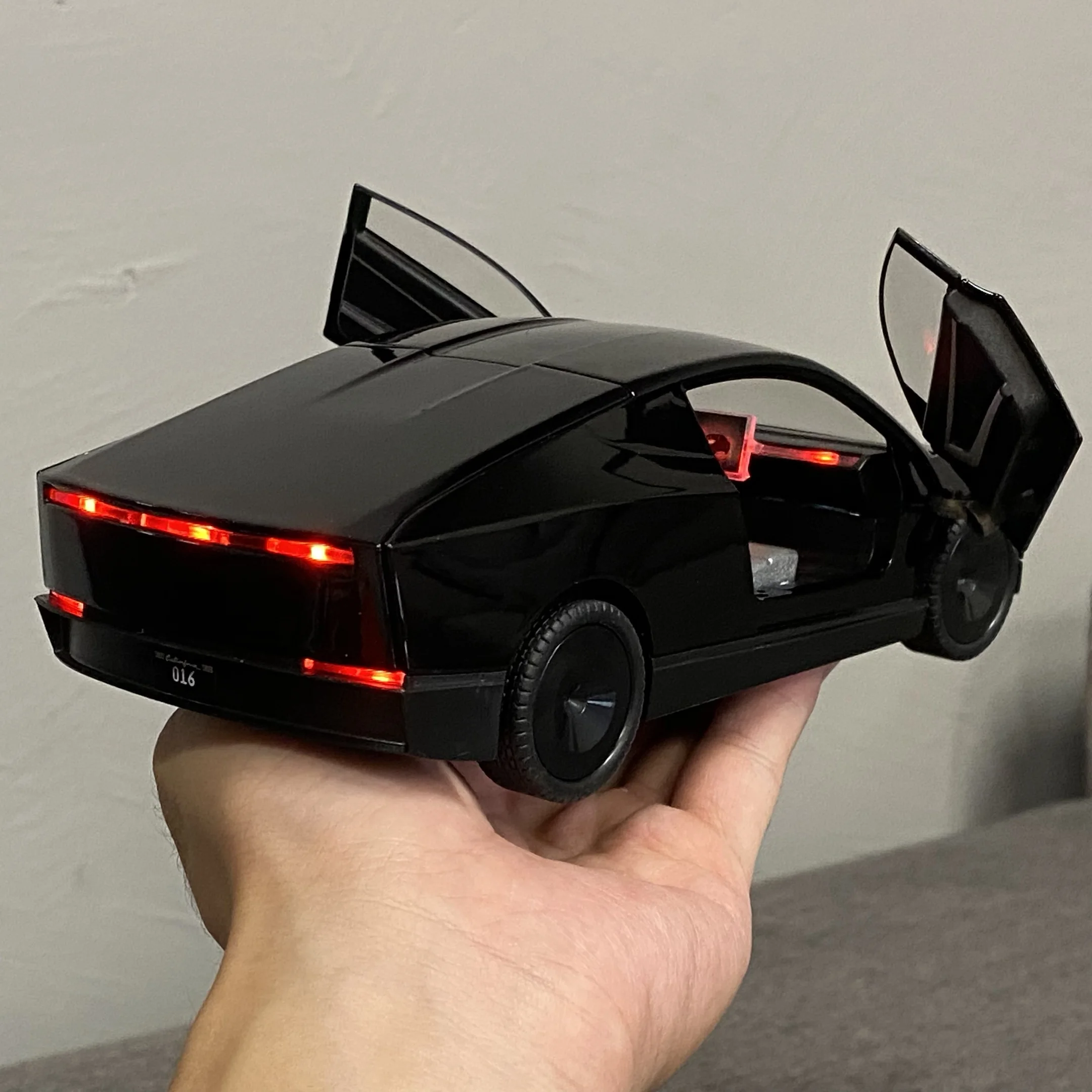 1:24 Cybercab Robotaxi, aleación de Metal, modelo Diecast, sonido de coche y luz, para niños, colección de coches de juguete, decoración de vacaciones 1:24 Cybercab Robotaxi, aleación de Metal, modelo Diecast, sonido de coche y luz, para niños, colección de coches de juguete, decoración de vacaciones