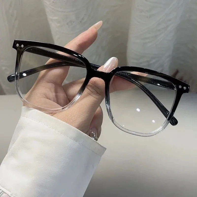 MJYIWANG Gafas anti-luz azul para senderismo y camping, 1/2/3 piezas, para mujer, montura de gafas sencilla y regular, montura retro plana con filtro de luz. MJYIWANG Gafas anti-luz azul para senderismo y camping, 1/2/3 piezas, para mujer, montura de gafas sencilla y regular, montura retro plana con filtro de luz.