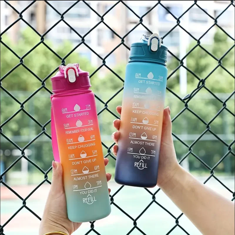 Botella de agua deportiva con pajita de seguimiento de tiempo, cubierta abatible con bloqueo a prueba de fugas para f&aacute;cil transporte, Ideal para aventuras al aire libre